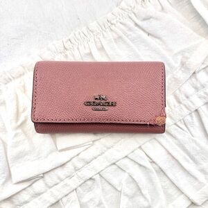 Preowned Coach key holder. Pink.